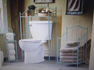 lot 151 image: Luna Bathroom Set open box Retail $...