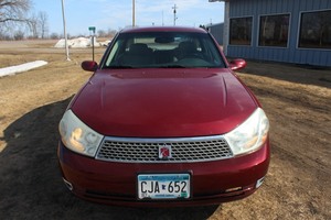 lot 5137 image: 2004 Saturn L-Series L300
