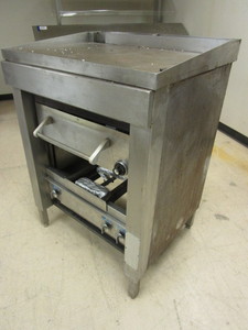 lot 503 image: STAINLESS STEEL GAS GRIDDLE