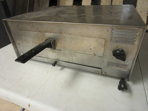 lot 507 image: STAINLESS STEEL PIZZATOASTER OVEN