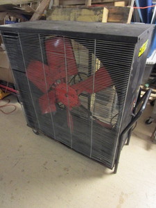 lot 512 image: DAYTON MOBILE AIR CIRCULATOR