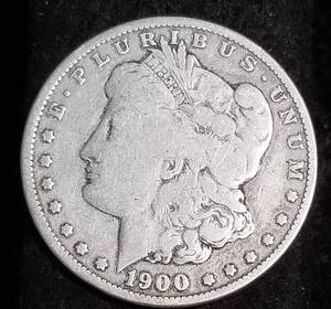 lot 56 image: 2 MORGAN SILVER DOLLARS AS PICTURED