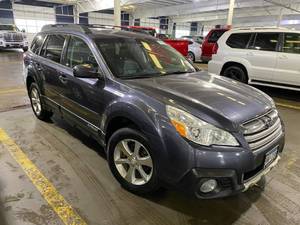 lot 10 image: 2014 Subaru Outback Limited 2.5i AWD