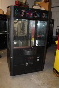 lot 140 image: Toy House Rainbow Claw Machine Crane Game