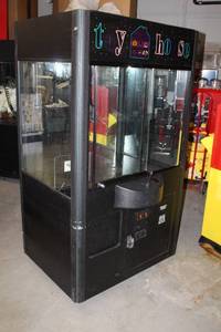 lot 144 image: Toy House Rainbow Claw Machine Crane Game