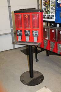 lot 160 image: Bulk Candy 3-Head Dispenser Stand $.25