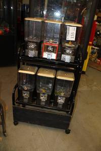 lot 155 image: Bulk Candy 6-Head Dispenser Cart $.25