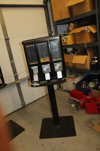 lot 162 image: Bulk Candy 3-Head Dispenser Stand $.25