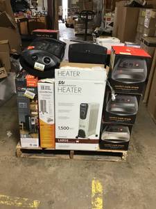 lot 8 image: PALLET OF ASSORTED HEATERS DIFFERENT SIZES & CONDITIONS