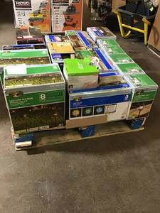 lot 23 image: WHOLESALE LOT OF OUTDOR LIGHTS DIFFERENT SIZES & CONDITIONS