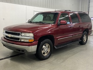 lot 5 image: 2002 Chevrolet Suburban LT