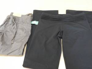 lot 28 image: Under Armour Size M and New Maurice...