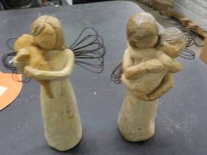 lot 48 image: Willow tree figurines, sewing suppl...