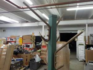 lot 67 image: Metal coat rack...