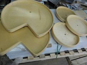 lot 69 image: Lazy susan display rack missing som...
