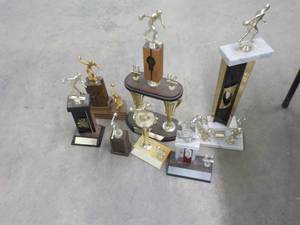 lot 71 image: 7 Trophies...