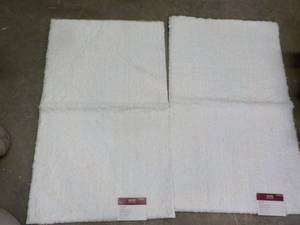 lot 80 image: Set of 2 Home Decorators Collection...