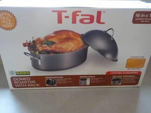 lot 117 image: Tfal 16 x 11 Domed Roaster with R...