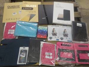 lot 188 image: Screen ProTectors, Lap Top Cases an...