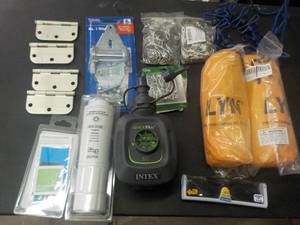 lot 218 image: Emergency Survival Shelter Tents, H...