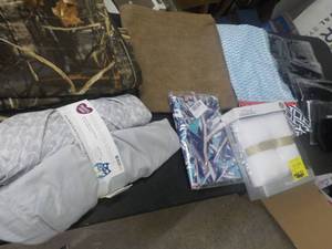lot 220 image: Valences, Eye Protectors, Crib Shee...