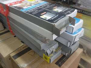 lot 254 image: 12 - 34 and 35 blinds, various le...