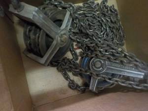 lot 294 image: Chains with 2 Pulleys...