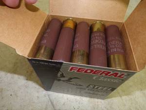 lot 5 image: Federal 10 Gauge 3 12 BBB Steel Shot Full Box Shotgun Shells