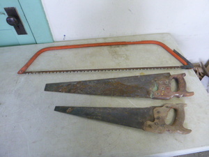 lot 10 image: 3 Hand Saws