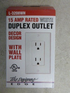 lot 167 image: Case of The Designers Edge 15 AMP Duplex Outlets