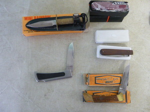 lot 169 image: 7 Pocket Knives