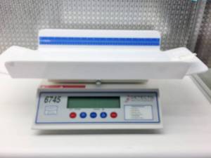 lot 10 image: MSRP $1500 Cardinal Health DETECTO 6745 BABY PUPPY Kitten Digital SCALE WITH 4 SIDED TRAY - MADE IN USA - EXCELLENT CONDITION