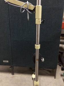 lot 5 image: WOW Sit Or Stand Applied Fiberoptics Surgical Floating Arm Binocular Microscope - Great Visual Abilities However Light Source Does Not Work