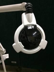 lot 31 image: WOW MSRP $750 &nbspPhilips Burton EM60 Mobile Lighted Drift Free Magnifier with Floorstand ON WHEELS - EXCELLENT WORKING CONDITION