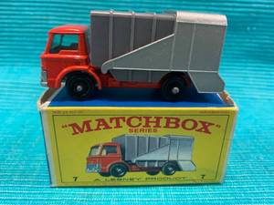 lot 3 image: Vintage Lesney Matchbox w Box #7 Refuse Truck