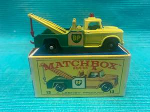 lot 9 image: Vintage Lesney Matchbox w Box #13 Dodge Wreck Truck