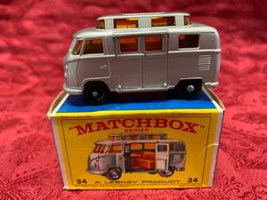 lot 21 image: Vintage Lesney Matchbox w Box #34 Volkswagen Camper