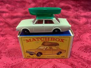 lot 28 image: Vintage Lesney Matchbox w Box #45 Ford Corsair with Boat
