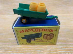 lot 32 image: Vintage Lesney Matchbox w Box #51 Trailer