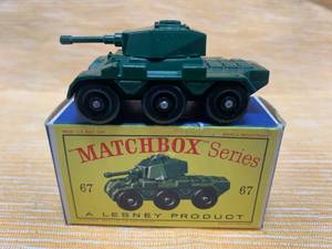 lot 43 image: Vintage Lesney Matchbox w Box #67 Saladin Armoured Car