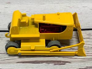 lot 87 image: Vintage Lesney Matchbox #3 Caterpillar Bulldozer