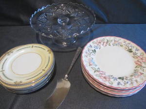 lot 379 image: Cake Pedestal & Plates