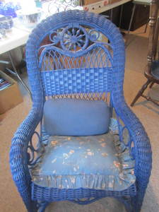 lot 368 image: Wicker Rocker