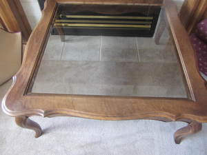 lot 428 image: Coffee Table