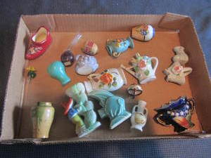 lot 438 image: Mini Vases