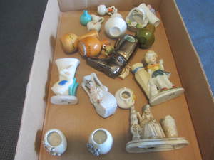 lot 439 image: Mini Vases