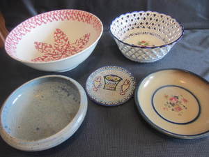 lot 483 image: Italian Pottery