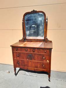 lot 19 image: Vintage Victorian 4-Drawer Dresser With Mirror 40x20x36. (Matches Lot #20)