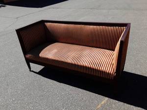 lot 21 image: Regency Sofa