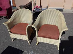 lot 25 image: 2-Wicker Chairs, 1-Rocker
